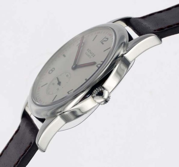 Nomos crown